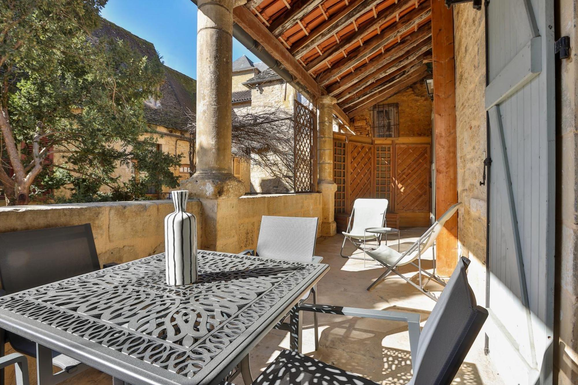 La Villa Des Consuls - Gite De Tourisme De Charme Sarlat-la-Canéda Oda fotoğraf